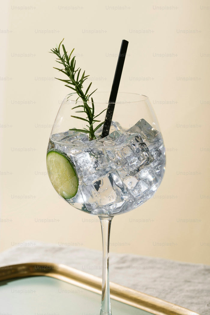 Gin Artesanal en Chile: Historia, Botánicos y la Ciencia detrás de un Buen Gin - MadCharlies.cl